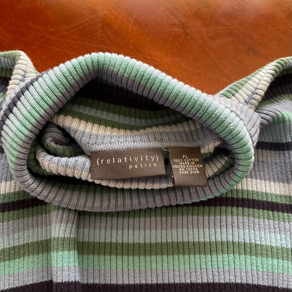 Relativity Striped Sweater - Picture 4 of 4
